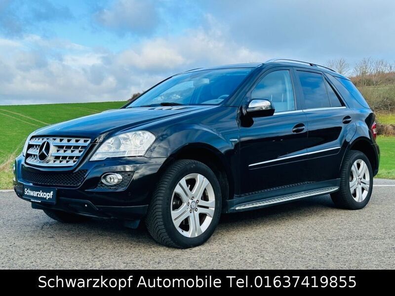 Schwarz Gebraucht 2009 Mercedes ML300 SUV | 19.990 € - Bild 1/4