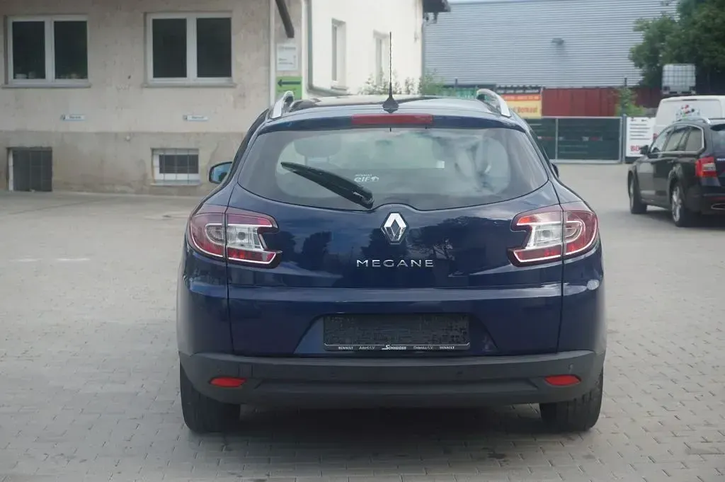Gebraucht Renault Mégane 101 PS (74 kW) 2012 Blau Limousine