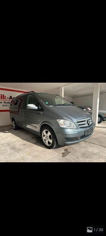 Grau Gebraucht 2011 Mercedes Viano Van / Kleinbus | 16.400 € (Guter Preis) - Bild 1/4