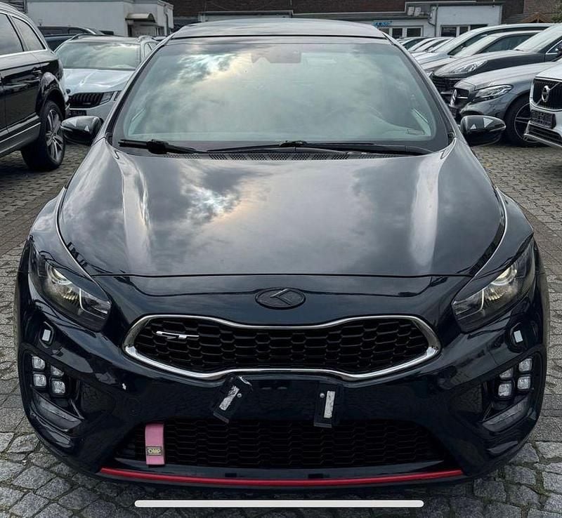 Schwarz Gebraucht 2015 Kia Ceed GT-Track Limousine | 11.500 € (Fairer Preis) - Bild 1/4