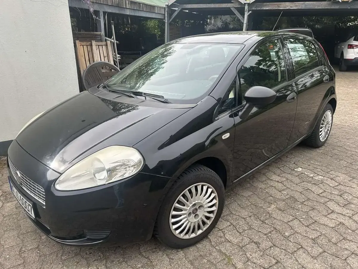 Gebraucht Fiat Grande Punto Active 77 PS (56 kW) 2009 Schwarz Kleinwagen