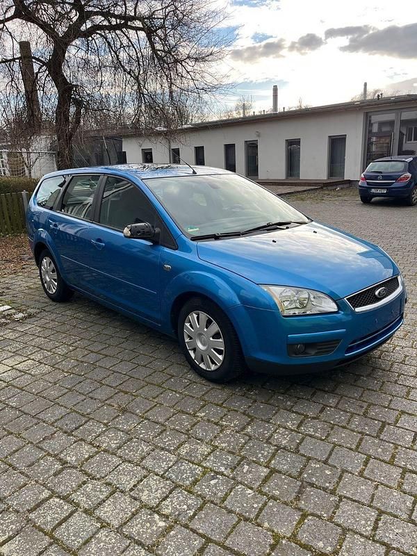 Gebraucht Ford Focus Ghia 101 PS (74 kW) 2007 Blau Kombi
