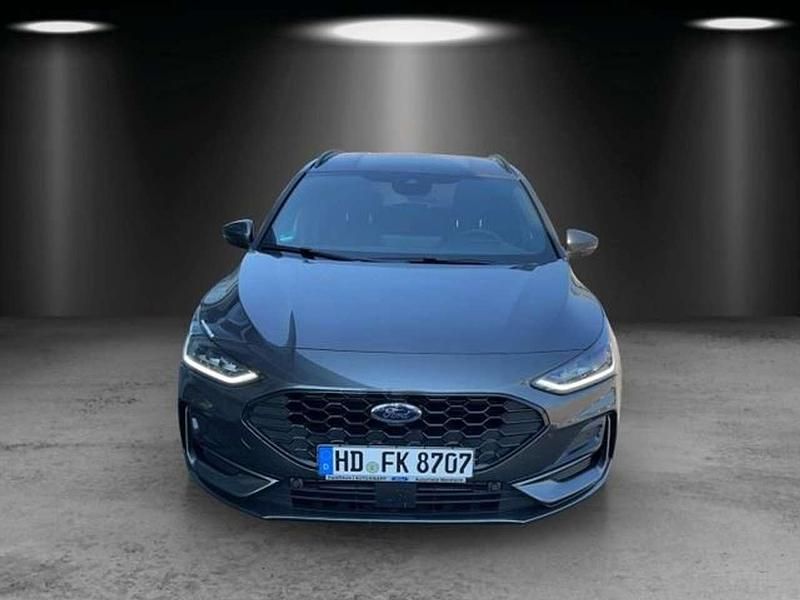 Gebraucht Ford Focus ST-Line X 155 PS (114 kW) 2024 Magnetic grau Kombi