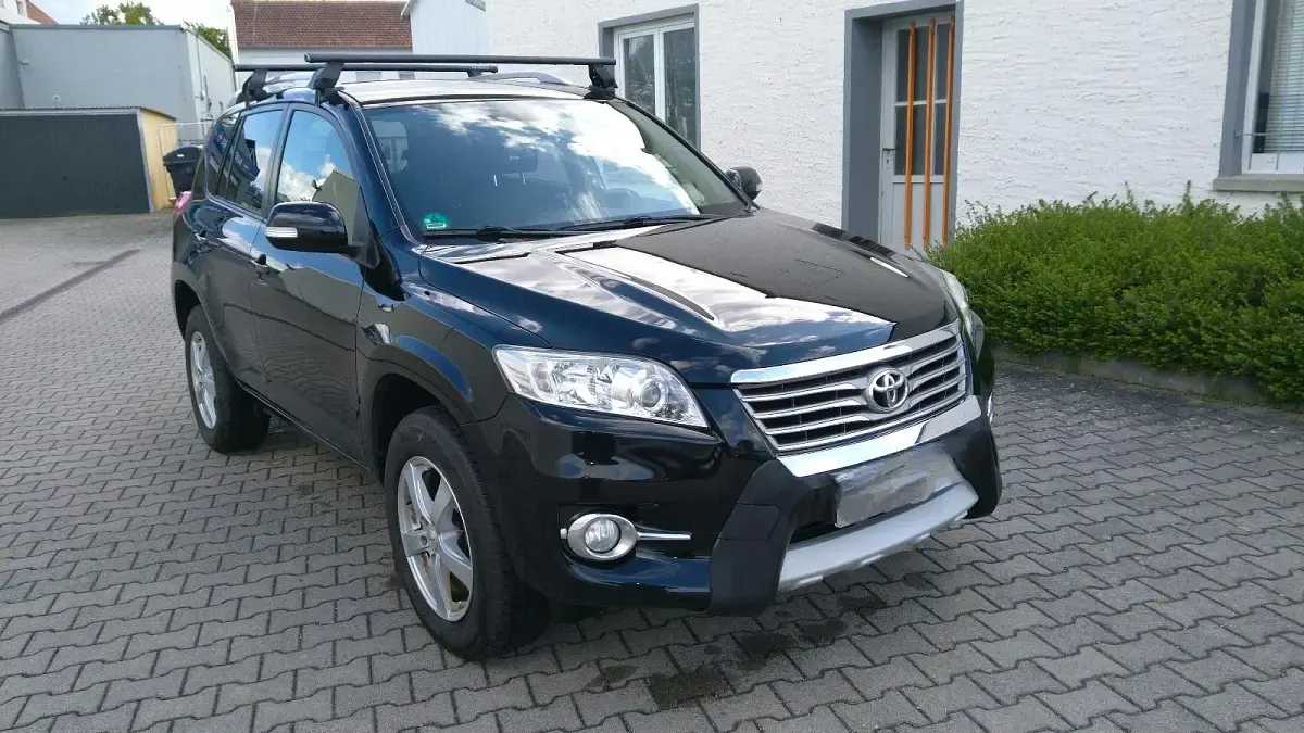 Gebraucht Toyota RAV4 150 PS (110 kW) 2011 Schwarz SUV