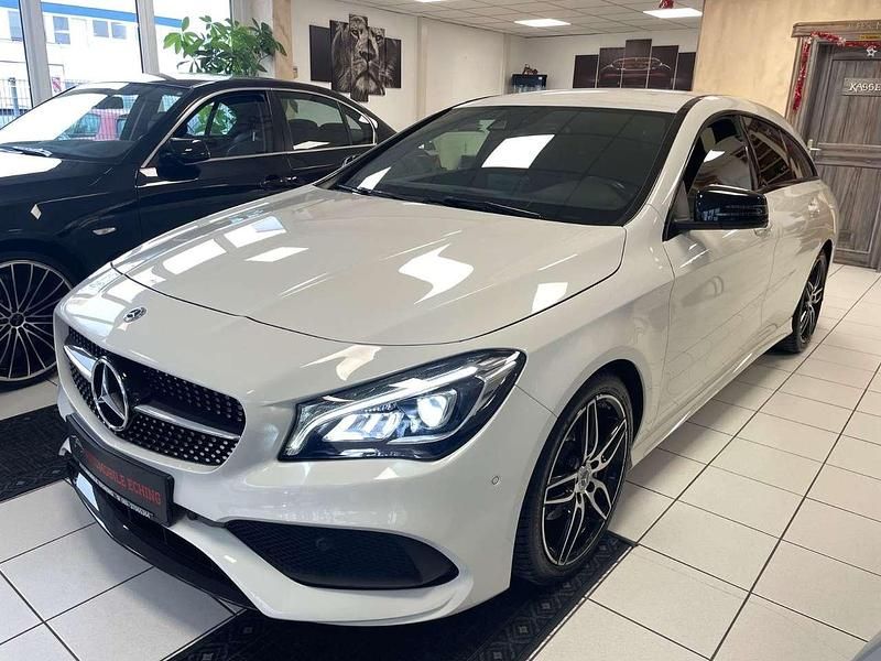 Calcitweiss unilack Gebraucht 2017 Mercedes CLA200 AMG line Kombi | 18.500 € (Fairer Preis) - Bild 1/4