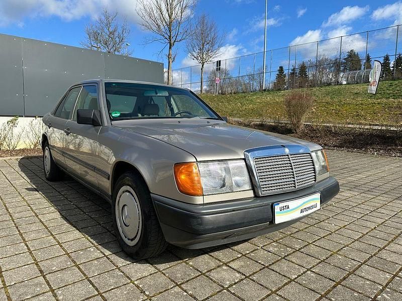 Gebraucht Mercedes E300 179 PS (131 kW) 1987 Other Limousine