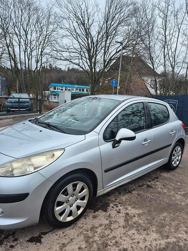 Gebraucht Peugeot 207 88 PS (64 kW) 2007 Grau Limousine