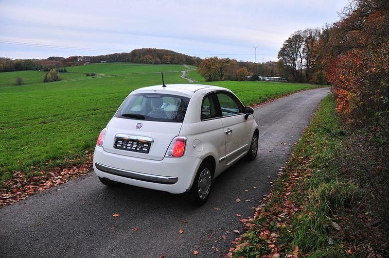 Gebraucht Fiat 500 Lounge 69 PS (50 kW) 2013 Weiß Kleinwagen