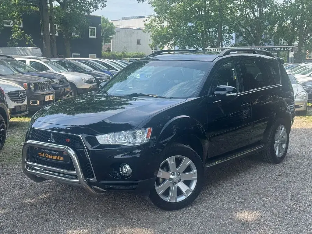 Gebraucht Mitsubishi Outlander 170 PS (125 kW) 2011 Schwarz SUV