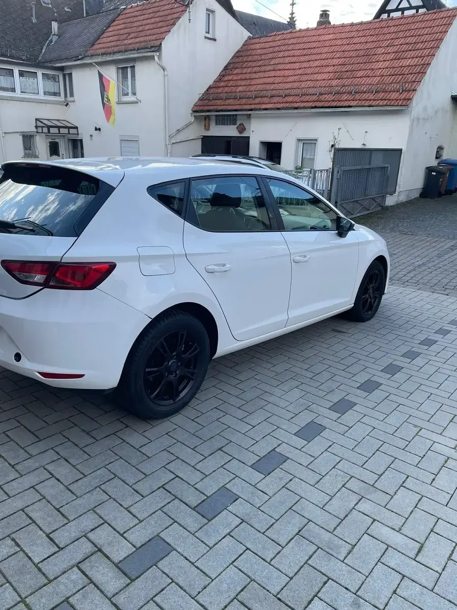 Używany Seat Leon 150 KM (110 kW) 2014 Biały Kombi