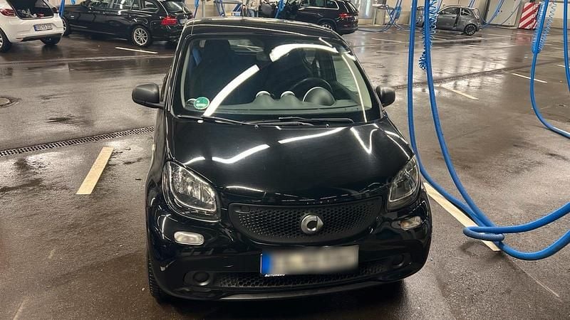 Gebraucht Smart ForFour 71 PS (52 kW) 2015 Schwarz Kleinwagen