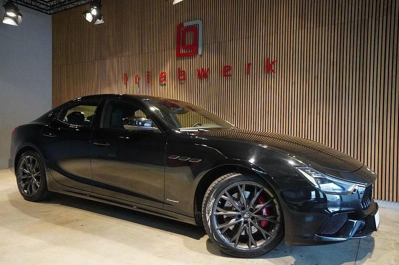 Gebraucht Maserati Ghibli 430 PS (316 kW) 2021 Schwarz Limousine
