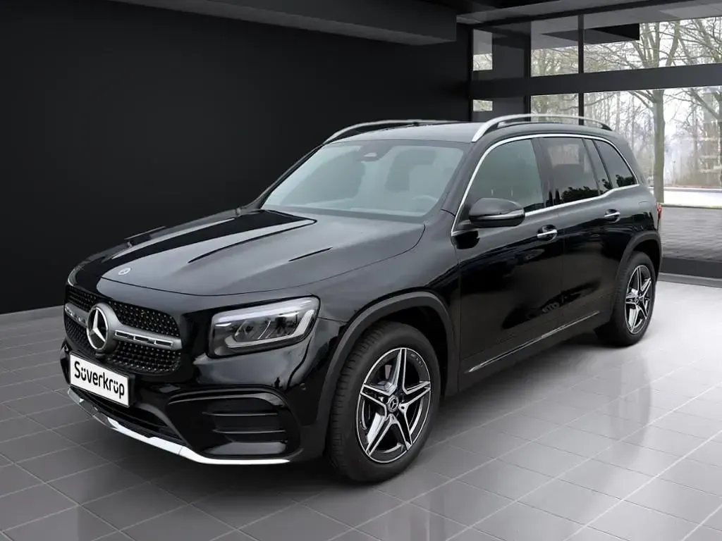Gebraucht Mercedes GLB200 AMG 150 PS (110 kW) 2026 Schwarz SUV