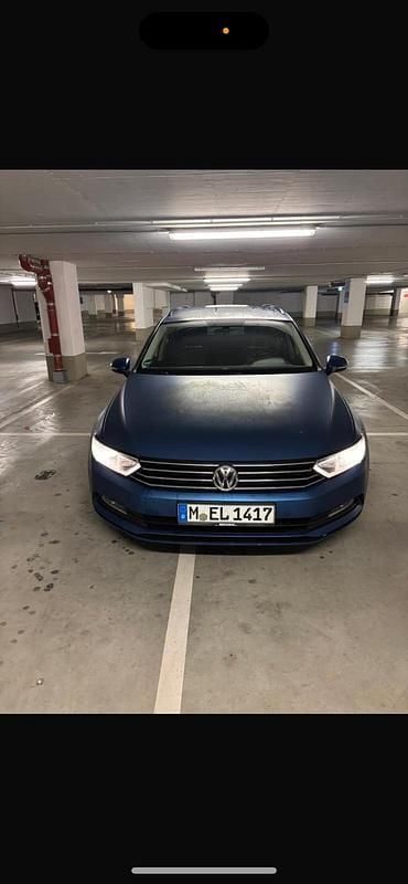 Blau Gebraucht 2016 VW Passat Kombi | 7.500 € (Superpreis) - Bild 1/4