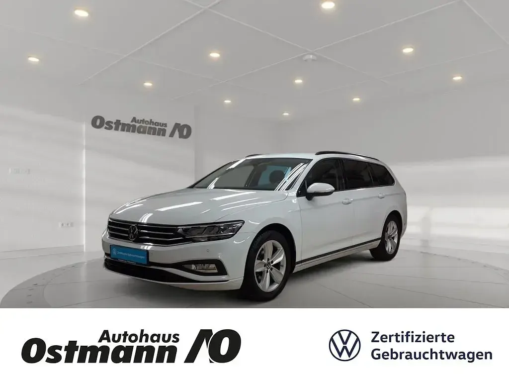 Usata VW Passat 150 CV (110 kW) 2022 Bianco Station wagon