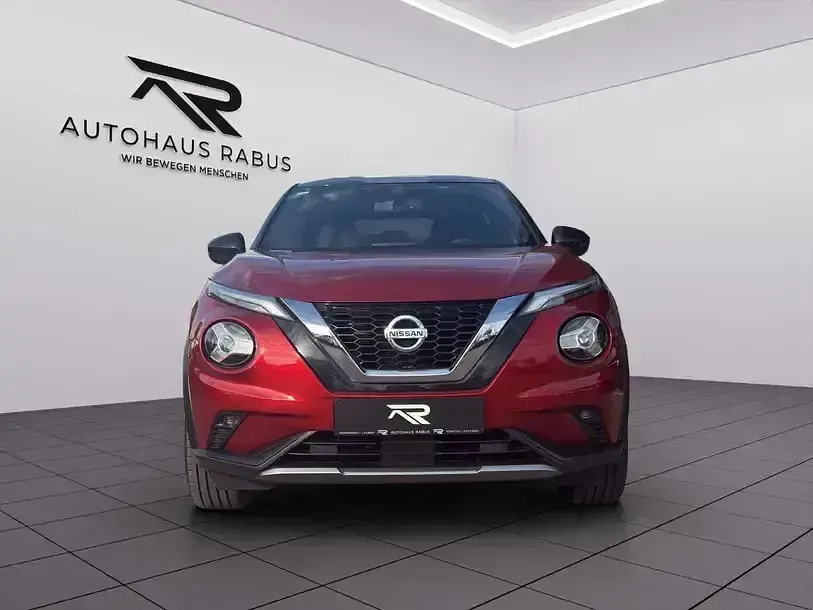 Second-hand Nissan Juke 114 CP (83 kW) 2022 Roșu SUV