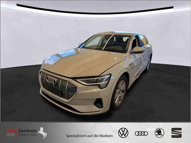 Siam beige metallic Gebraucht 2021 Audi e-tron Advanced SUV | 26.970 € (Fairer Preis) - Bild 1/2