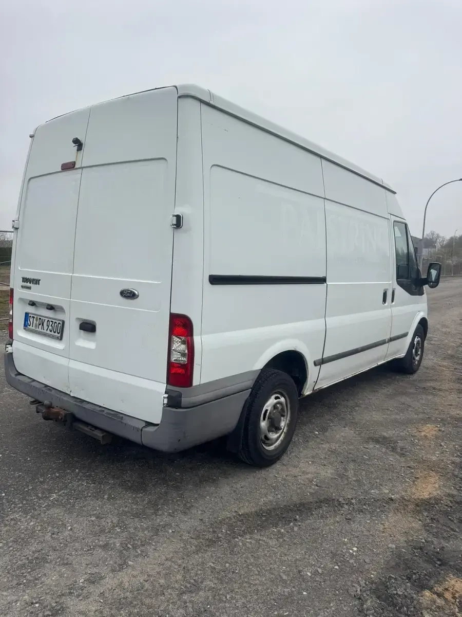 Käytetty Ford Transit 101 HP (74 kW) 2013 Valkoinen Sedan