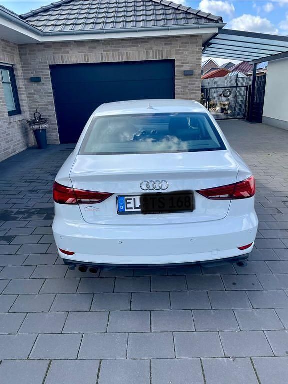 Gebraucht Audi A3 Ambiente 150 PS (110 kW) 2017 Weiß Limousine