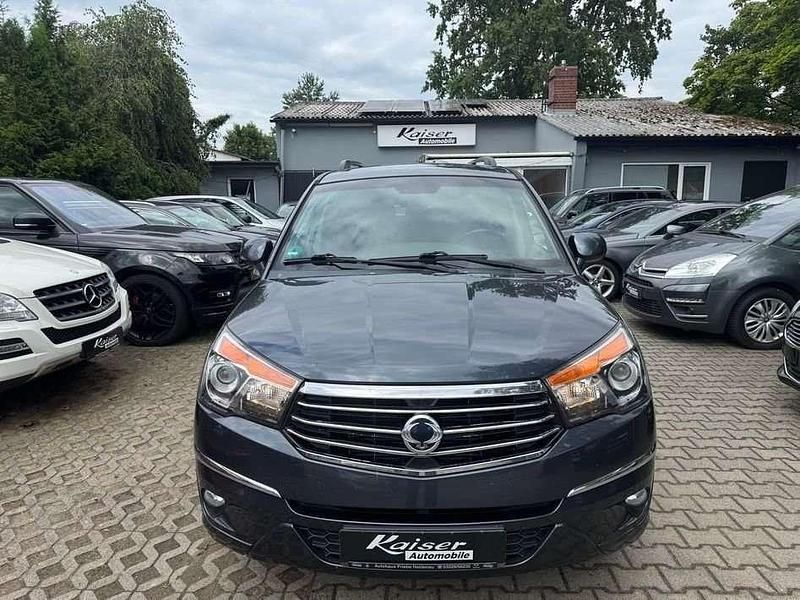 Gebraucht SsangYong Rodius 178 PS (130 kW) 2017 Grau Van / Kleinbus