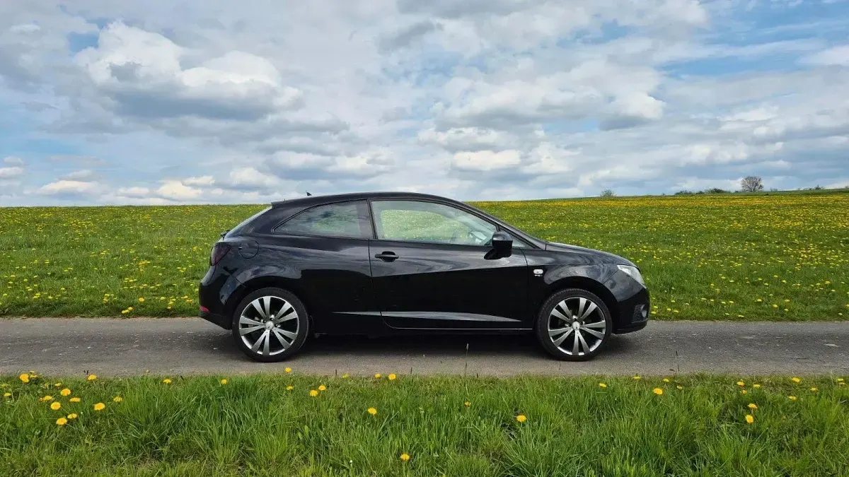 Gebraucht Seat Ibiza SC Style 105 PS (77 kW) 2011 Schwarz Kleinwagen