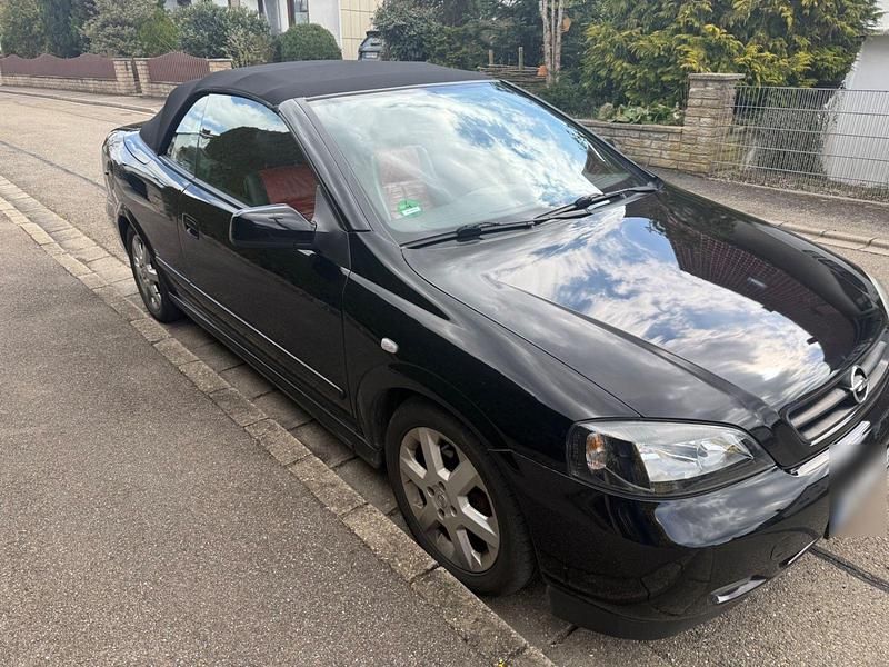 Gebraucht Opel Astra Cabriolet 103 PS (75 kW) 2004 Schwarz Cabrio