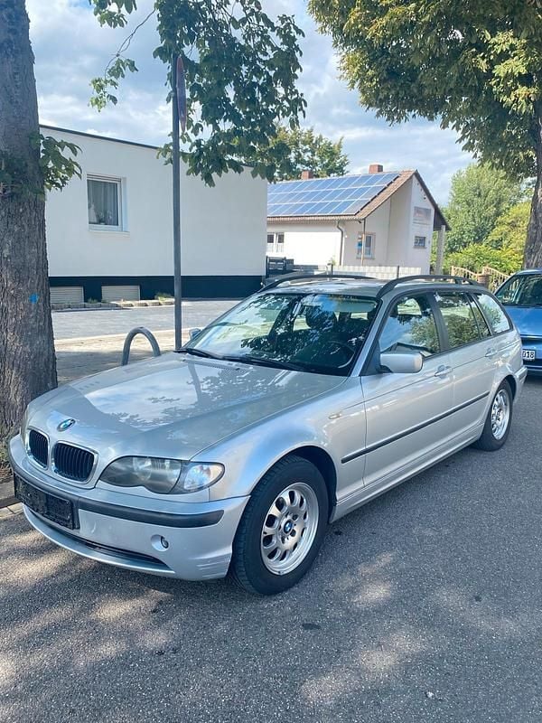 Silber Gebraucht 2005 BMW 316 Kombi | 1.950 € (Fairer Preis) - Bild 1/4
