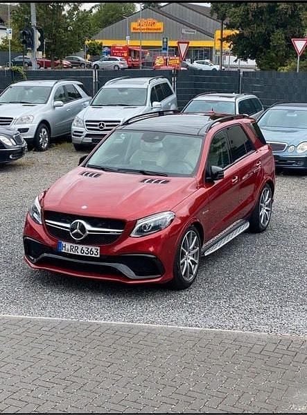 Rot Gebraucht 2016 Mercedes GLE63 AMG SUV | 48.990 € (Guter Preis) - Bild 1/4