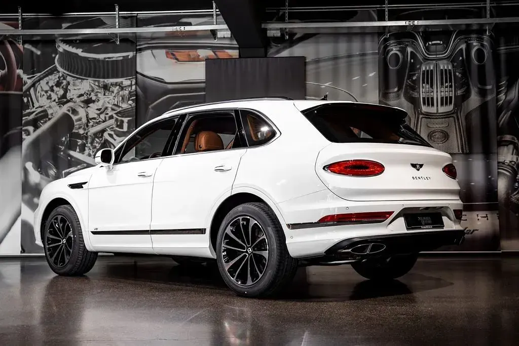 Gebraucht Bentley Bentayga 549 PS (403 kW) 2024 Weiß SUV