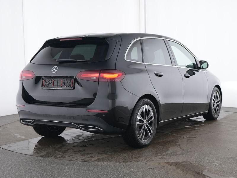 Gebraucht Mercedes B220 Progressive 190 PS (139 kW) 2025 Schwarz Van / Kleinbus