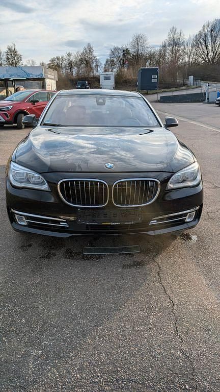 Gebraucht BMW 750L 381 PS (280 kW) 2015 Schwarz Limousine