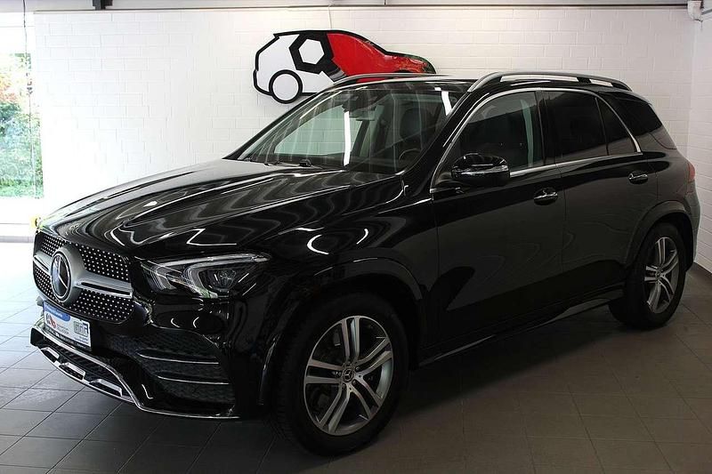 Schwarz/baltic black Gebraucht 2019 Mercedes GLE450 AMG AMG line SUV | 42.990 € - Bild 1/4