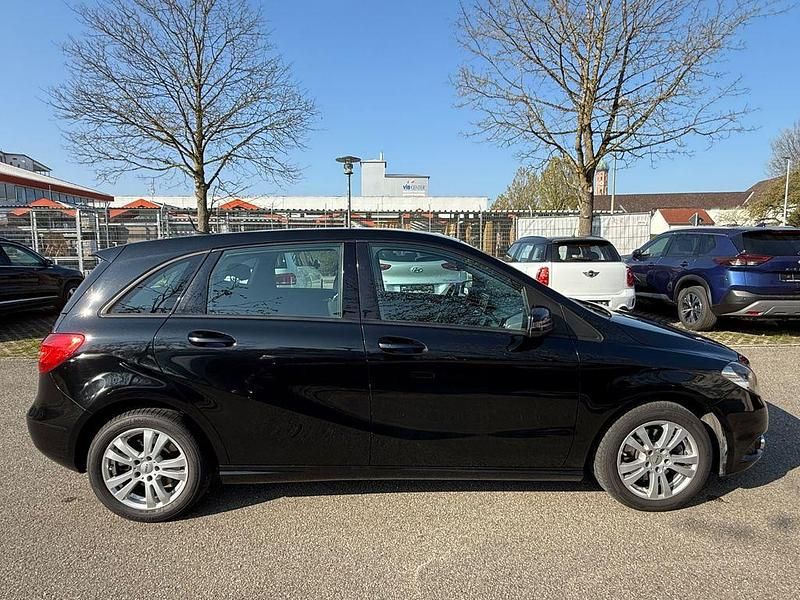 Gebraucht Mercedes B220 170 PS (125 kW) 2014 Schwarz Van / Kleinbus