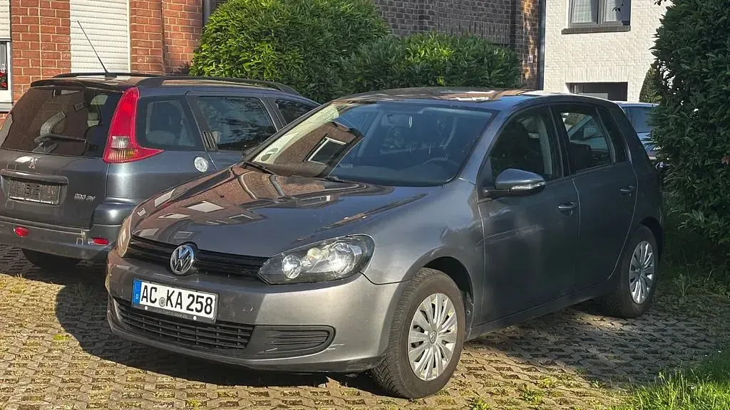 Gebraucht VW Golf VI Trendline 80 PS (58 kW) 2009 Grau Kleinwagen