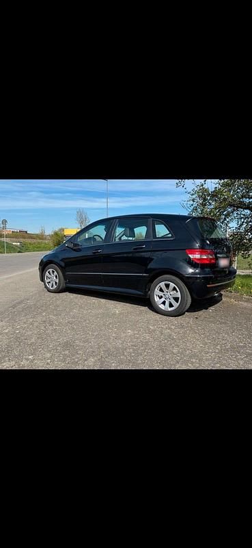 Gebraucht Mercedes B150 95 PS (69 kW) 2007 Schwarz Van / Kleinbus
