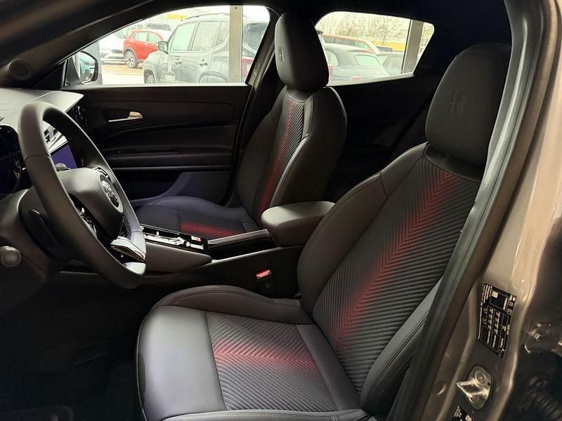 Neu Alfa Romeo Junior 145 PS (106 kW) 2026 Beige SUV