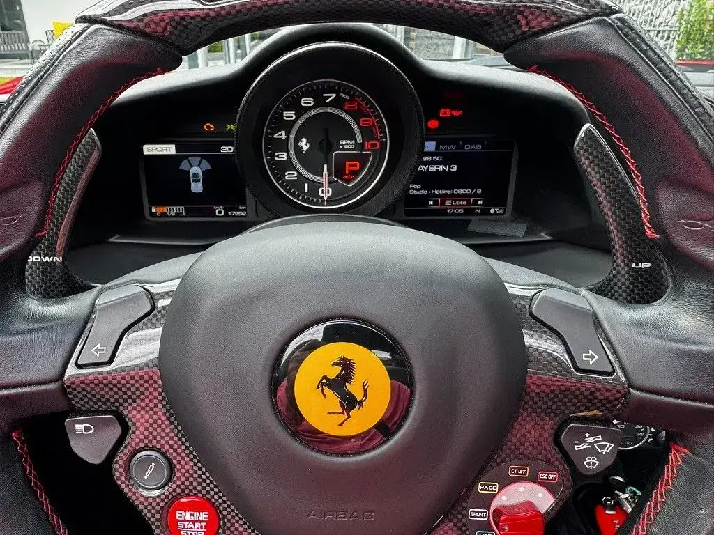 Gebraucht Ferrari 488 670 PS (492 kW) 2017 Rot Cabrio