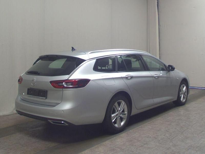 Gebraucht Opel Insignia Elegance 170 PS (125 kW) 2021 Argon silber/ice silver m2 Kombi