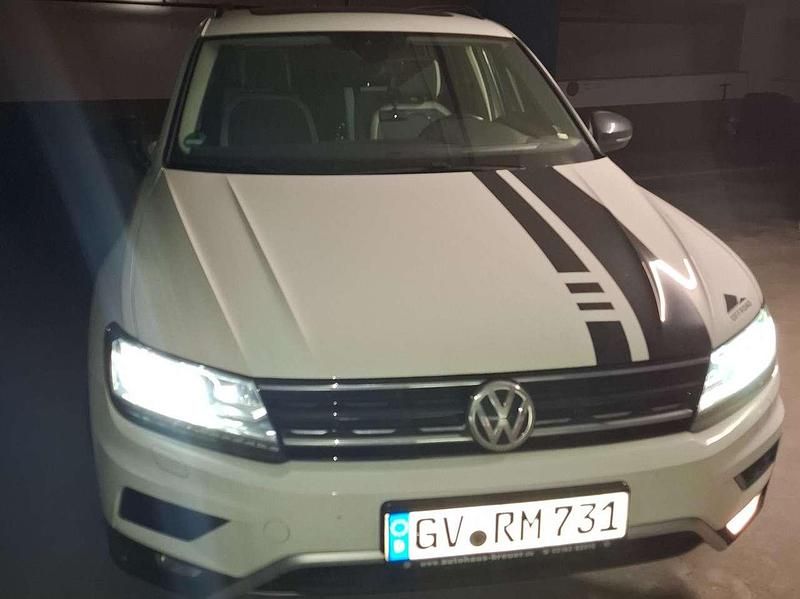 Weiß Gebraucht 2020 VW Tiguan SUV | 27.500 € (Guter Preis) - Bild 1/4