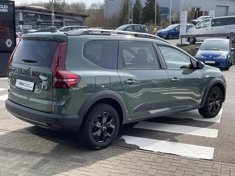 Gebraucht Dacia Jogger Extreme 101 PS (74 kW) 2024 Grau Van / Kleinbus