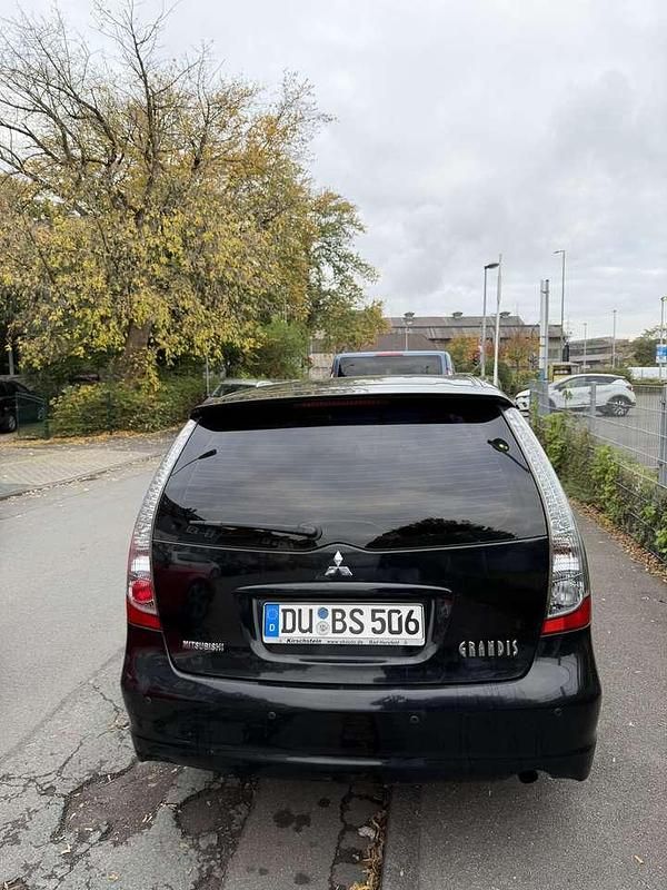 Gebraucht Mitsubishi Grandis Intense 140 PS (102 kW) 2008 Kombi