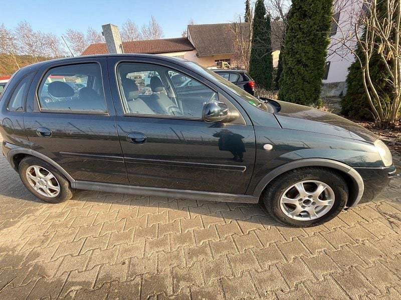 Gebraucht Opel Corsa 80 PS (58 kW) 2005 Andere farben Kleinwagen