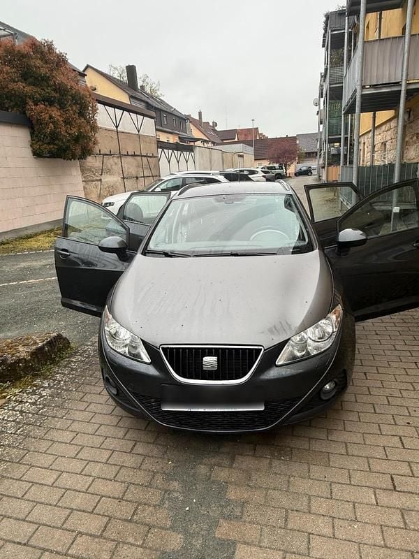 Gebraucht Seat Ibiza 90 PS (66 kW) 2012 Andere farben Limousine