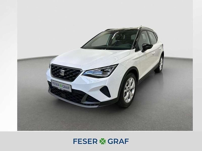 Weiss Gebraucht 2024 Seat Arona FR SUV | 21.480 € (Fairer Preis) - Bild 1/4