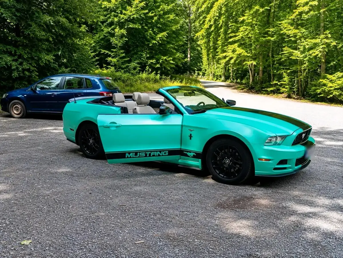 Gebraucht Ford Mustang 304 PS (223 kW) 2012 Weiß Cabrio