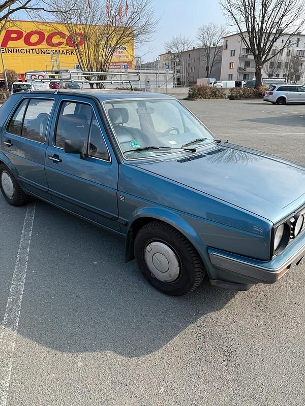Gebraucht VW Golf II 90 PS (66 kW) 1984 Blau Kleinwagen