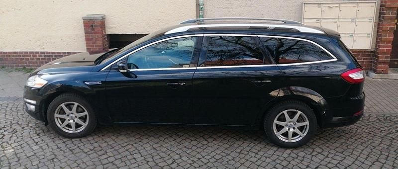 Gebraucht Ford Mondeo 241 PS (177 kW) 2011 Schwarz Kombi
