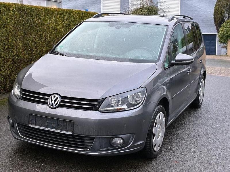 Gebraucht VW Touran Comfortline 140 PS (102 kW) 2011 Grau Van / Kleinbus
