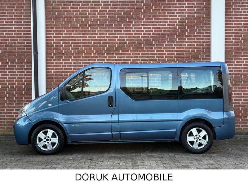 Gebraucht Renault Trafic 135 PS (99 kW) 2005 Blau Van / Kleinbus