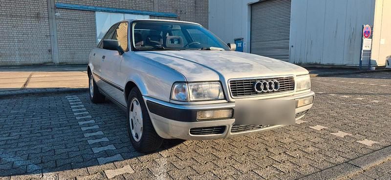 Gebraucht Audi 80 90 PS (66 kW) 1992 Silber Limousine